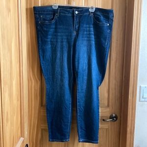 Skinny/Straight jeans